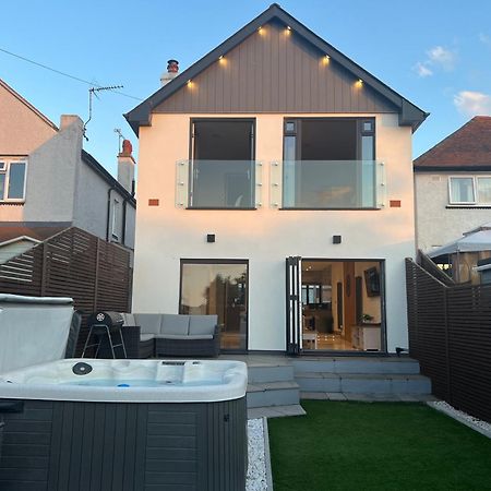 Broadway Beach Home With Hot Tub Herne Bay Eksteriør bilde