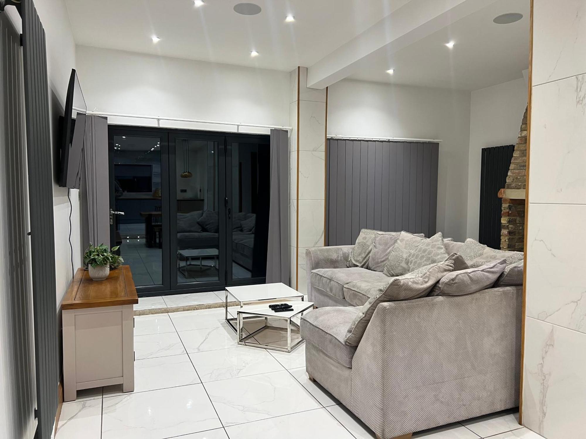 Broadway Beach Home With Hot Tub Herne Bay Eksteriør bilde