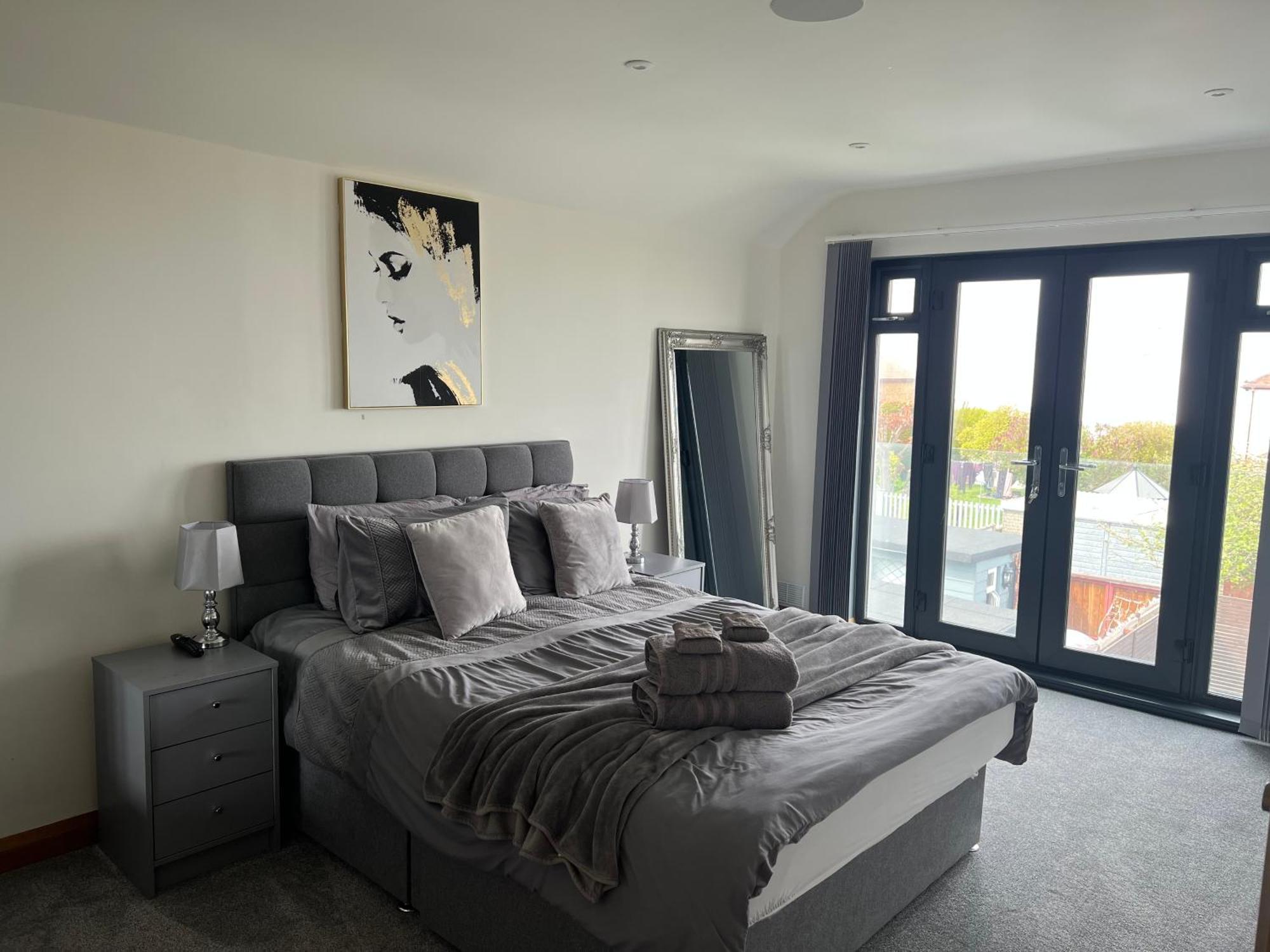 Broadway Beach Home With Hot Tub Herne Bay Eksteriør bilde